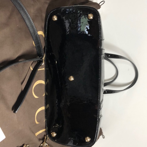 Gucci Black Patent Leather Dome Handbag - Picture 6 of 7